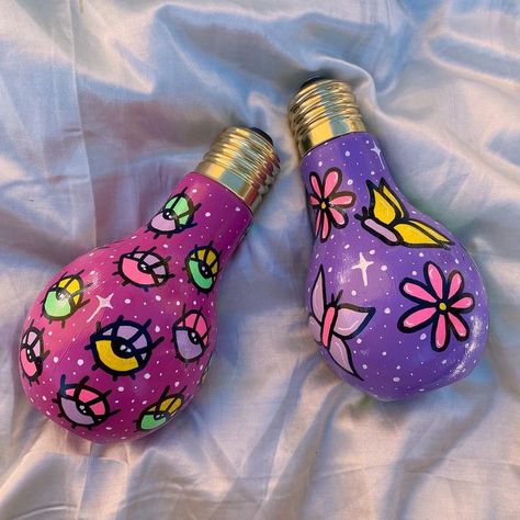 Pin on My Saves Diy Colored Light Bulbs, Cute Jar Painting, Bulb Art Paint, Jar Painting Ideas Cute, Light Bulb Painting, Painting Jars, Bulb Craft, Bulb Art, Jar Painting