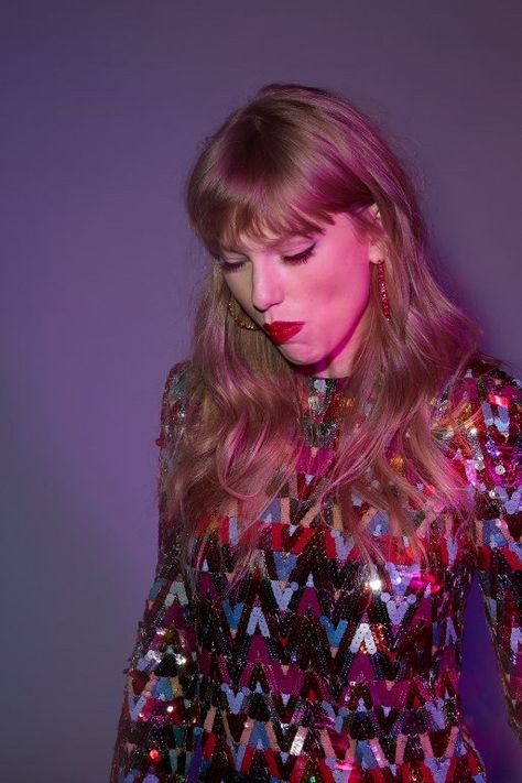 Taylor for SNL 2021 Taylor Swift Snl, Blonde Cat, Estilo Taylor Swift, Red Taylor, Swift 3, Taylor Swift Wallpaper, Long Live Taylor Swift, Taylor Swift Fan, Live Taylor