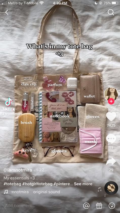 Summer Bag Essentials, Everyday Bag Essentials, Backpack Essentials, School Bag Essentials, Travel Bag Essentials, Inside My Bag, Purse Essentials, Handbag Essentials, Girls Tote