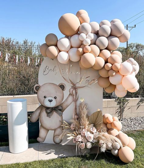 Gender Reveal Baby Shower Themes, Bear Baby Shower Theme, Boho Birthday Party, Idee Babyshower, Baby Shower Theme Decorations, Baby Shower Deco, Birthday Party Theme Decorations, Birthday Balloon Decorations, Teddy Bear Baby Shower