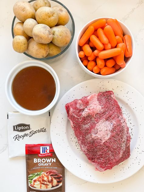 Best Crockpot Roast, Pot Roast Crock Pot Recipes Easy, Easy Crockpot Roast, Easy Slow Cooker Pot Roast, Roast Beef Crock Pot Recipes, Beef Roast Crock Pot, Dance Around The Kitchen, Crockpot Pot Roast, Crockpot Roast Recipes