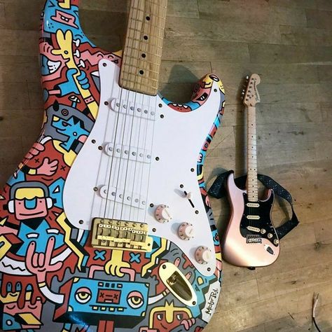 Fender Stratocaster Custom, Cool Guitar Designs, Custom Guitars Electric, Custom Stratocaster, Customized Guitar, Custom Fender, Guitar Designs, Electric Guitar Design, Stratocaster Guitar