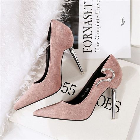 High Heels For Prom, Hak Tinggi, High Heels Outfit, Heels Prom, Office Shoes Women, Shoes Unique, Shoes Heels Classy, Dress Office, High Heel Dress