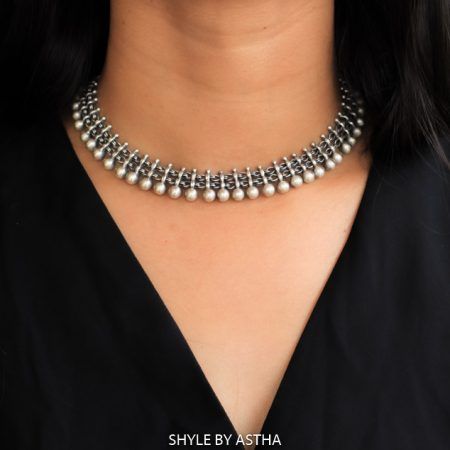 Classy Necklaces, Antique Choker, Jaipur Jewelry, Choker Necklace Online, Indian Choker Necklace, Classy Necklace, Sterling Silver Choker, Silver Choker Necklace, Lock Necklace