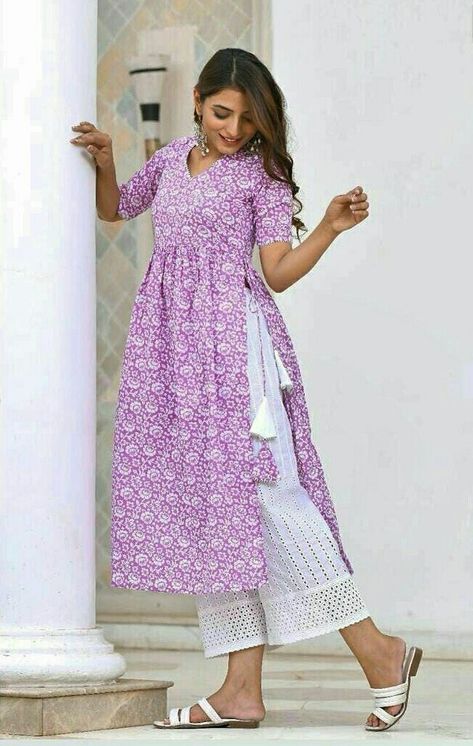 Women Kurta pant set Kurti Designs With Sleeves, Different Styles Of Kurtis, Side Lace Kurti, Cotton Kurti Pattern Design, Cotton Stylish Kurtis, Nyra Dress Design, Cut Tops Kurti Design, Side Plates Kurti Design, Ladies Kurties Design