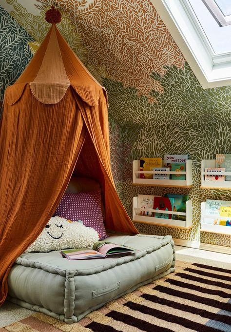 Playroom Ideas Jungle, Childs Room Aesthetic, Whimsical Bedroom Kids, Bedroom For Two Kids, Joyful Bedroom, Vintage Kids Bedroom, Waldorf Bedroom, Kid Bedroom Ideas, Whimsical Kids Room