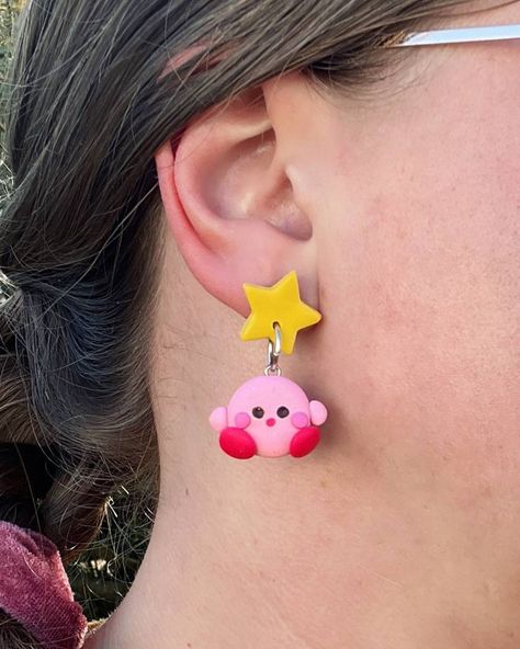 Kirby Polymer Clay Earrings | Felt Kirby Air Dry Clay, Clay Kirby Diy, Anime Earrings Clay, Polymer Clay Kirby, Pokemon Polymer Clay Earrings, Kirby Earrings, Kirby Earrings Clay, Sculpted Jewelry, Felted Earrings