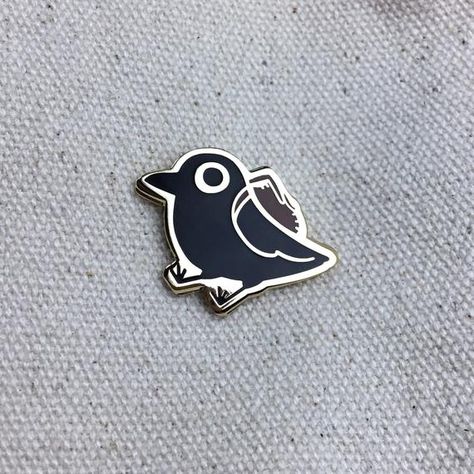 Walden the Crow with a Backpack from Realta Hard Enamel Pin // | Etsy Walden The Crow, Cute Raven Art, Pins On Bag, Enamel Pins On Bag, Lapel Pin, Crow Art Cute, Crow Sticker, Crow Enamel Pin, Bird Enamel Pin