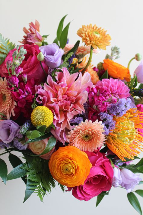 Bright Coloured Wedding Flowers, Bright Bouquet Of Flowers, Vibrant Color Bouquet, Multi Color Bouquet, Multicolor Flower Arrangements, Wedding Bouquets Bright Colors, Wedding Colourful Flowers, Colourful Floral Arrangements, Vibrant Flowers Wedding