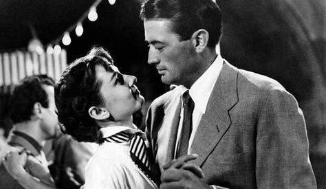 Audrey-Hepburn-Movies-Ranked-Roman-Holiday Roman Holiday Movie, Audrey Hepburn Roman Holiday, Audrey Hepburn Movies, Aubrey Hepburn, Jack Lemmon, Gardens Of The World, Gregory Peck, Meg Ryan, Clark Gable