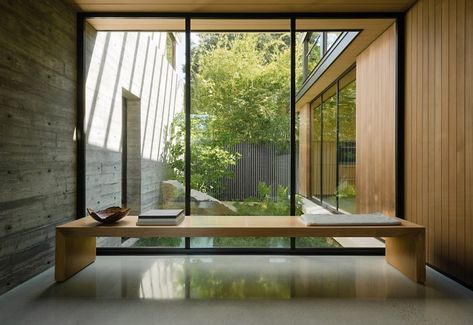 Feldman Architecture lifts The Sanctuary house above Silicon Valley site Heated Concrete Floor, Sanctuary House, Entry Bench, Patio Interior, Minimal Home, Urban Oasis, Design Milk, Architecture Project, Concrete Floors