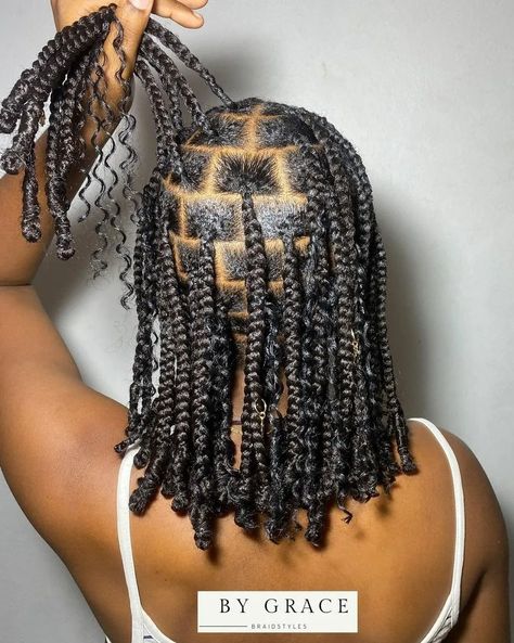 Large Short Knotless Braids With Curls, Jumbo Knotless Box Braids Short, Bob Braids Hairstyles Short, Short Jumbo Knotless Box Braids, Bob Length Braids, Bob Hairstyles With Braids, Braided Hairstyles Bob, Knotless Bob Box Braids, Short Braids Ideas