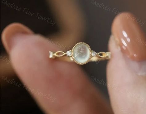 Simple Stone Wedding Rings, Very Simple Engagement Ring, Wedding Rings Simple Vintage, Non Traditional Engagement Rings Gold, Engagement Rings No Diamond, Colorful Wedding Rings, Cottagecore Engagement Ring, Hippie Engagement Ring, Simple Vintage Engagement Rings