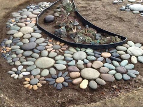 Garden Flower Rock Art Rock Flowers, Greenhouse Ideas, Have Inspiration, Diy Yard, Diy Landscaping, Landscaping With Rocks, Garden Crafts, Land Art, Rock Garden