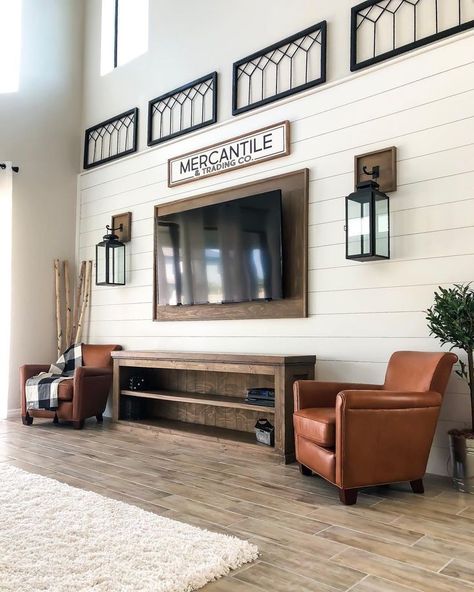 Wood mount trim behind tv on accent Shiplap wall Shiplap Living Room, Living Room With Tv, Ruang Tv, Tv Mounted, Flat Screen Tv, Tv Wall Decor, Accent Walls In Living Room, Tv Wall Design, Tv Decor