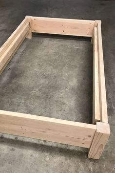 This twin platform bed is simple and inexpensive to build. It is easy to disassemble and put back together again. It is the perfect solution for a simple bed on a budget! #diytwinbed #buildabed #diybed #diy Diy Twin Bed Frame, Slipcovered Bed, Diy Twin Bed, Bed Tutorial, Beautiful Bed Designs, Simple Bed Designs, Bed Frame Plans, Diy Platform Bed, Built In Bed