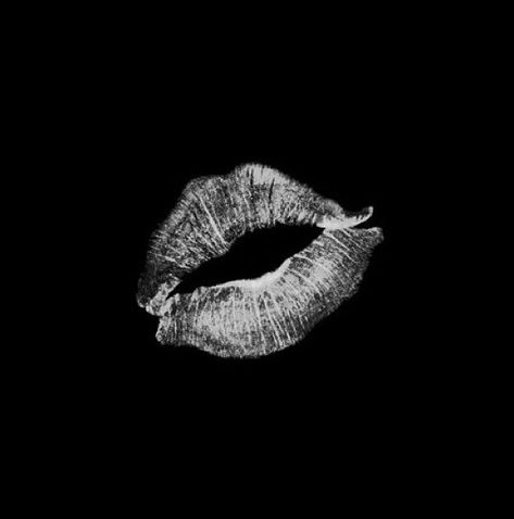 Kiss me baby one more time!! #brittneyspears White Photo, A Black, Kiss, Lips, Black And White, White, Black