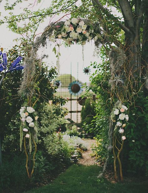 going to add in some willow branches to give it form and shape and hold the flowers in better. Pretty Wedding Ceremony, Indoor Nature, Bohemian Backyard Wedding, Bohemian Backyard, 2013 Wedding, Ceremony Photos, Wedding Ceremony Photos, Garden Weddings, Ceremony Ideas