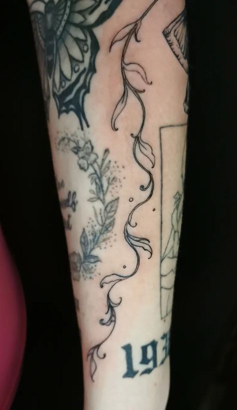 Sticker Sleeve Tattoo Filler, Elbow Side Tattoo, Vines Filler Tattoo, Feminine Sleeve Filler, Astrological Tattoo Sleeve, Vine Filler Tattoo Sleeve, In Between Tattoo Fillers, Unique Filler Tattoos, Line Filler Tattoo