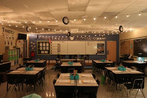 Black Wall Classroom, Twinkle Lights For Classroom, Classroom Paint Ideas Walls, Classroom Decor Dark Academia, Classroom Setting Arrangement, Desk Grouping Ideas Classroom, Guy Teacher Classroom Decor, Classroom Decor With Lights, Classroom Rustic Decor