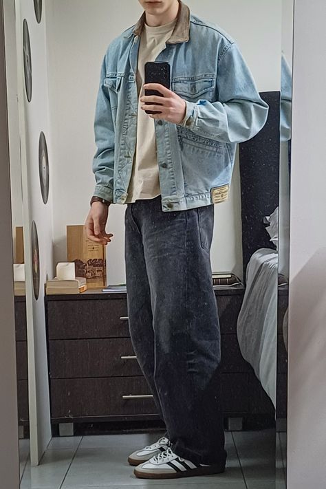 Oversized Clothes Outfit Men, Denim Jacket Men Outfit Vintage, Mens Fashion Black Jeans, Black Jeans Men Aesthetic, Mens Clothing Styles Casual Jeans, Mens Fashion Casual Baggy, Oversized Jean Jacket Outfit Men, Man Jeans Jacket, Baggy Jeans And Denim Jacket Outfit