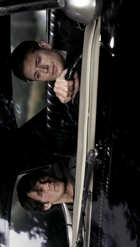 Supernatural S1 Aesthetic, Supernatural Ipad Wallpaper, Dean E Sam Winchester, Supernatural Computer Wallpaper, Deans Impala, Sam And Dean Winchester Wallpapers, Dean Winchester Aesthetic Wallpaper, Supernatural Wallpaper Aesthetic, Dean Winchester Wallpaper