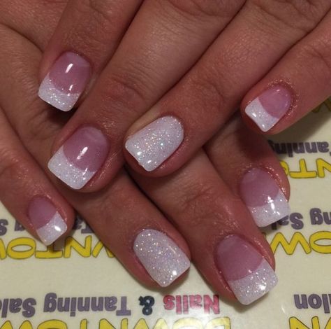 French Gel Manicure with Glitter | Nextgen glitter French tips unghie gel, gel unghie, ricostruzione ... Unghie Sfumate, Nails Yellow, Manicure Nail Designs, Glittery Nails, French Manicure Nails, Classic Nails, Wedding Nails Design, Nail Art Wedding, Nails Polish