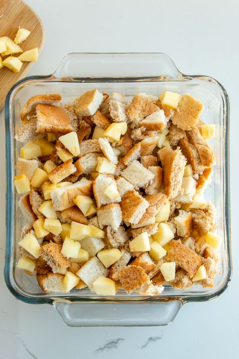 Apple Cinnamon French Toast Casserole - Tidbits by Taylor Baked Apple French Toast Casserole, Apple French Toast Bake Overnight, Apple Cinnamon Breakfast Casserole, Cinnamon Apple French Toast Bake, Apple Cinnamon French Toast Casserole, Thanksgiving Breakfast Ideas For Kids, Apple Breakfast Casserole, Baked Apple French Toast, Cinnamon French Toast Casserole