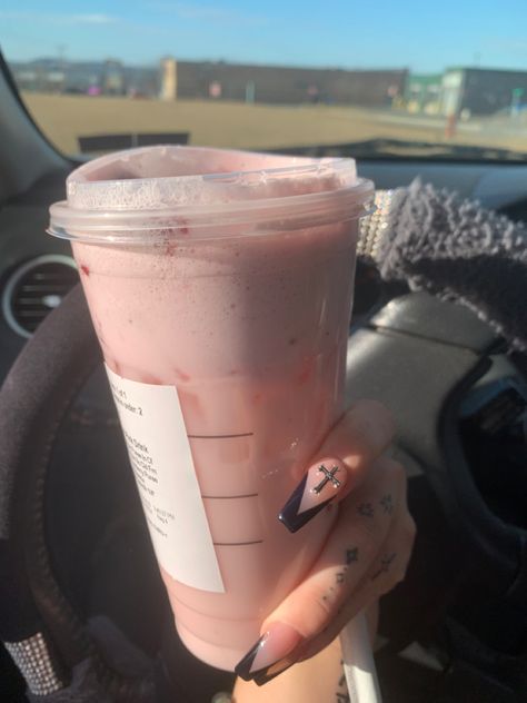 Large pink drink w 1/4 oat milk, three splenda, and strawberry cold foam Strawberry Cold Foam, Starbucks Drink Menu, Cold Starbucks Drinks, Starbucks Orders, Starbucks Drinks Diy, Iced Starbucks Drinks, Coffee Recipes Starbucks, Secret Starbucks Drinks, Starbucks Secret Menu Drinks