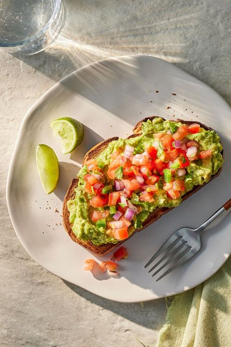 Salsa-Topped Avocado Toast Avocado Toast Food Photography, Avocado Cheese Toast, Simple Diet Recipes, Healthy Clean Eating Snacks, Cultural Breakfast, Fridge Collage, Healthy Toast Ideas, Health Breakfast Ideas, Snack Plate Ideas