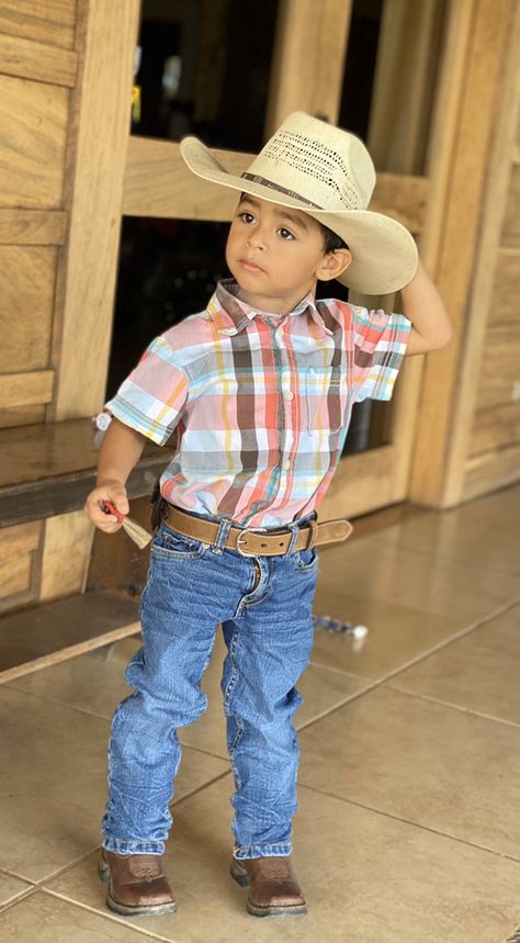 Cowboy Outfits For Boys, Cowboy Costume Kids, Toddler Cowboy Costume, Gender Reveal Outfit, Spirit Week Outfits, Toddler Photoshoot, Cowboy Costume, Toddler Photos, Western Babies