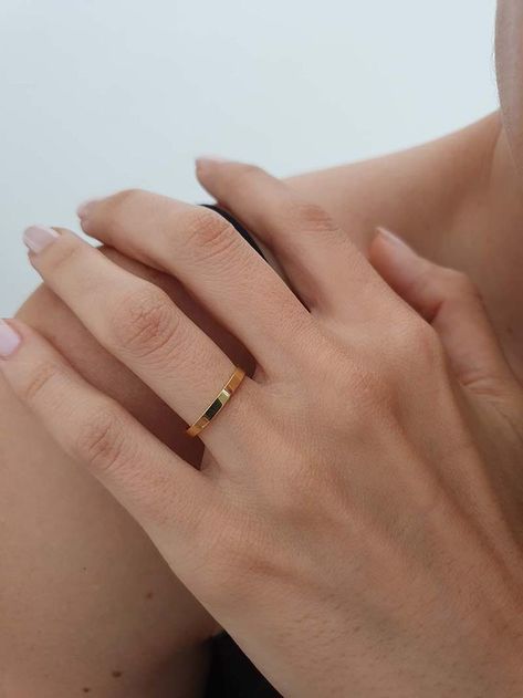 Vintage Rings Gold, Rings Aesthetic Gold, Engagement Rings Simple, Grunge Ring, خواتم خطوبة, Gold Ring Jewelry, Ring Aesthetic, Minimalist Wedding Rings, Couple Ring Design