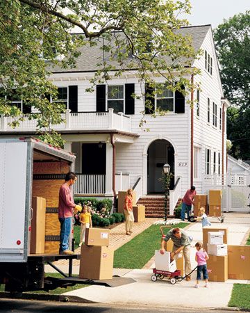 moving tips Moving Timeline, Moving Hacks Packing, Organizing For A Move, Martha Stewart Home, Free Move, Moving Checklist, Packing To Move, Moving Packing, Moving Home