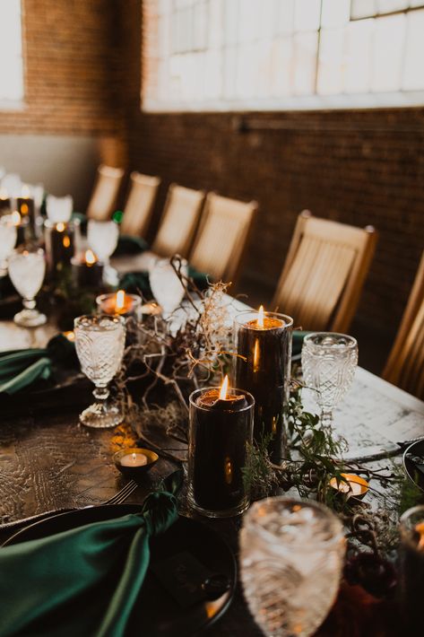 Moody Tablescape, Cheesecloth Napkins, Moody Wedding Decor, Midnight Blue Wedding, Celestial Wedding Theme, Dark Romantic Wedding, Dark Glamour, Dark Wedding Theme, Dark Table