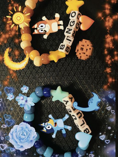 Kandi Core Outfit, Bluey Inspired Bracelets, Matching Couple Kandi Bracelets, Fnaf Bead Bracelets, Group Bracelets Ideas, Steven Universe Bracelet, Bracelet Ideas Characters, Kandi Matching Bracelets, Things To Do With Pony Beads