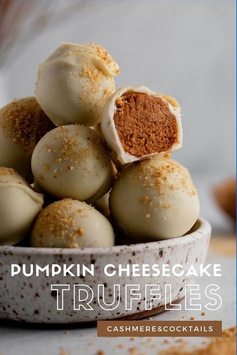 Pumpkin Cheesecake Truffles No Bake, Pumpkin Flavoured Desserts, Healthy Pumpkin Truffles, Fall Flavored Truffles, Easy Pumpkin Truffles, Cheesecake Truffles No Bake, Pumpkin Cheesecake Truffle Balls, Pumpkin Cheesecake No Bake Balls, Pumpkin Truffles Recipe