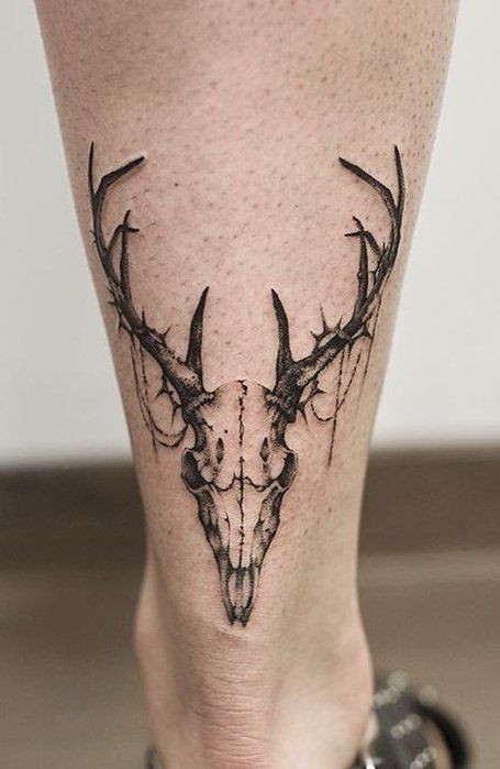 Stag Skull Tattoo, Skull Tattoo Meaning, Stag Skull, Skull Face Tattoo, Deer Skull Tattoos, Stag Tattoo, Deer Tattoo, Muster Tattoos, Men Tattoos