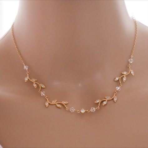 Beautiful Chain Necklace, Gold Vine Necklace, Gold Wedding Ring For Bride, Wedding Gold Necklaces For Bride, Gold Vine Jewelry, Fancy Necklace Design, Elegant Necklaces Gold, Modern Jewelry Design Necklace Gold, Bridal Necklace Set Gold