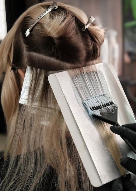 Photo young woman in a hairdressing salo... | Premium Photo #Freepik #photo #women-hairdresser #hair-coloring #hair-salon #women-salon Women Salon, Styling Hair Aesthetic, Hair Color Salon, Dye Hair Aesthetic, Hair Dressers, Salon Stock Photos, Hairstylist Inspiration, Salon Aesthetic Photography, Salon Asthetic Picture