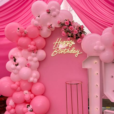 🎈🌸 Pretty in Pink for a Sweet 15!🌸🎈 Check out this adorable balloon decor we created for a fabulous Sweet 15 birthday party!🎀✨ Want to add some magic to your next event? Text me at 914-424-7675 or email eventsydecor@gmail.com to book your dream decor today! 🌟 #BalloonDecor #Sweet15 #PartyDecor #EventPlanning #PinkParty #EventsyDecor #CelebrateInStyle#ballon #decoration #barbie #eventdesign Pink Birthday Backdrop, Birthday Door Decorations, 15 Birthday Party, Sweet 15 Birthday, Ballon Decoration, Pink Sweet 16, Birthday Door, 15 Birthday, Sweet 16 Decorations