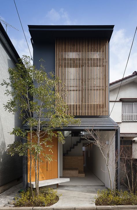 Machiya in Kawagoe House / K+S Architects | ArchDaily Japan House Exterior, Small House Japan, Japanese House Exterior, Small Japanese House, Japanese Small House, Japan House Design, Japanese Modern House, Modern Japanese House, Japanese House Design