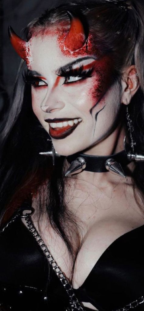 Cute Demon Makeup, Demon Makeup Female, Satanic Makeup, Demonic Makeup, Lilith Makeup, Demon Makeup, Evil Tattoos, Gothic Makeup, Halloween Cosplay