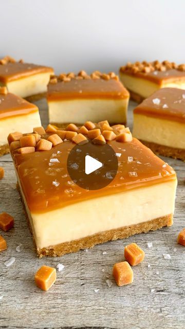 No Bake Salted Caramel Cheesecake Bars, Salt Caramel Cheesecake, Sea Salt Caramel Cheesecake Recipe, Salty Caramel Cheesecake, No Bake Mini Salted Caramel Cheesecake, Easy Salted Caramel Cheesecake, Carmel Cheesecake, Caramel Cheesecake Bars, Cheesecake Decoration