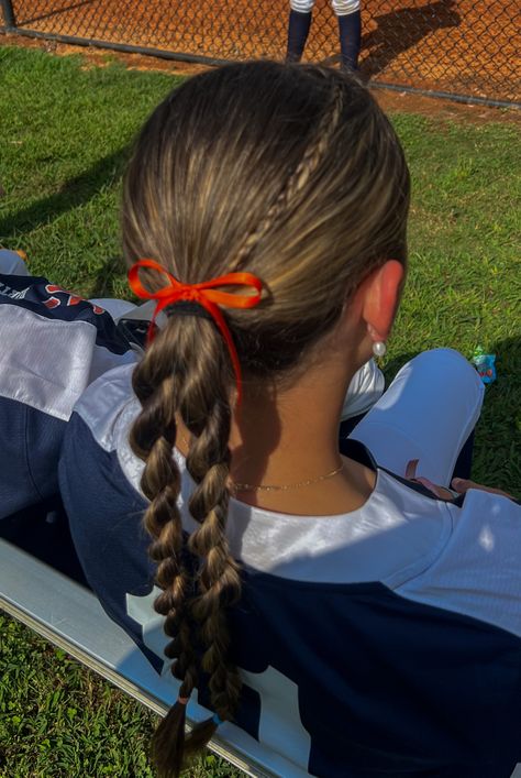 Cute Hair For Baseball Game, Cute Race Day Hair, Hairstyles For A Pool Party, Hair Styles For Cheerleaders, Volley Hairstyles, Hairstyles For Camping, Races Hair, Competition Hairstyles, Meet Hairstyles