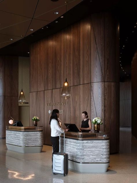 Te Arikinui Pullman Hotel | Warren and Mahoney Reception Area Ideas, Hotel Entrance Lobby, Hotel Entrance Design, Reception Desk Plans, Boutique Hotel Reception, Luxury Reception Design, Hotel Lobby Bar, Hotel Reception Design, Lobby Reception Design