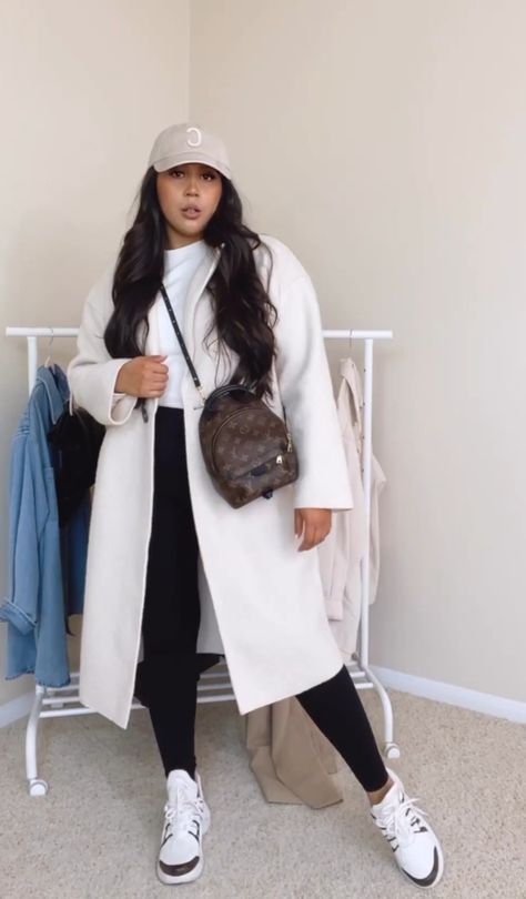 Fall Outfits Black Women Baddie, Airport Outfits Black Women, Winter Errands Outfit, Elegant Airport Outfit, Airport Outfit Black Women, Curvy Casual Outfits, Dressy Casual Outfits, Stylish Winter Outfits, Winter Fashion Outfits Casual