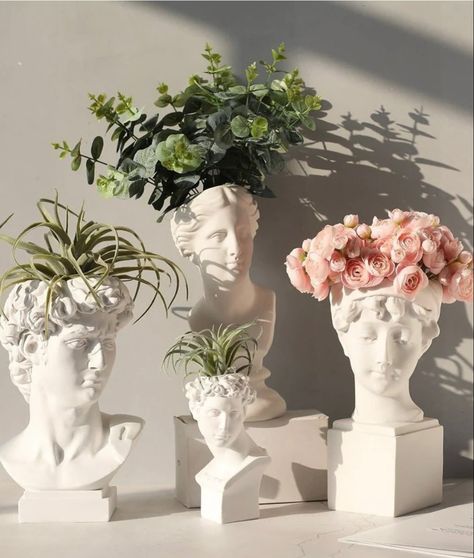 Greek Goddess Statue, Retro Living Rooms, Vase Crafts, Head Planters, Goddess Statue, Head Vase, Floral Vase, Resin Flowers, Creative Portraits