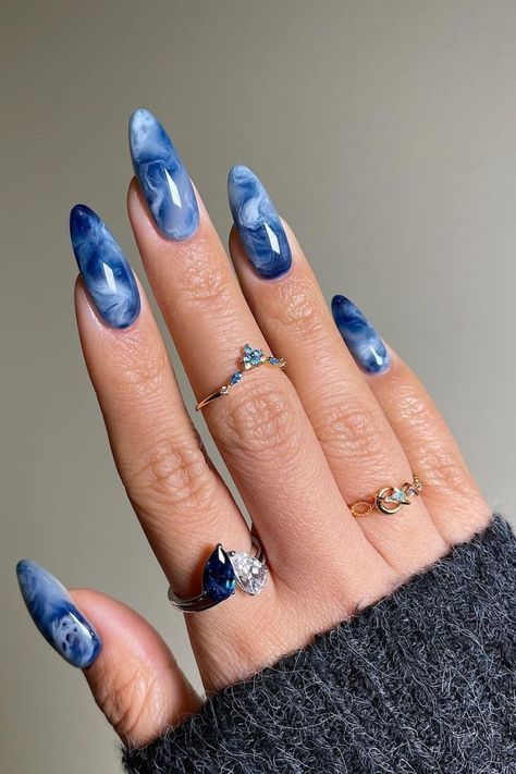 Dragon Skin Nails, Nails Art Bleu, Blue Themed Nails, Wave Nails Design, Nail Blue Design, Nails Blue Design, Blue Design Nails, Nails Summer Blue, Blue Nails Inspiration