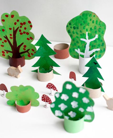 DIY Cardboard Woods via Ukkonooa Diy With Kids, Paper Trees, Cardboard Dollhouse, Handmade Charlotte, Homemade Toys, Toilet Paper Roll Crafts, Paper Roll Crafts, Crafty Kids, Craft Projects For Kids