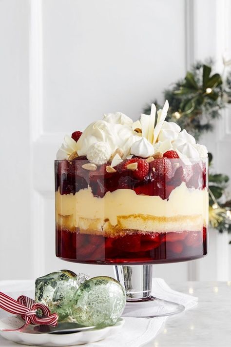 14 Trifle Recipes: A Classic Christmas Dessert | Better Homes and Gardens Cranberry Trifle, Orange Trifle, Christmas Trifle Recipes, Trifle Recipes Easy, Easy Trifle, Trifle Recipes, Christmas Trifle, Homemade Custard, Sugared Cranberries